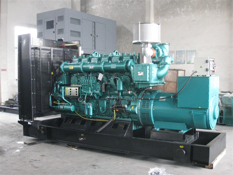 泸州200KW 柴油发电机的油耗是多少?