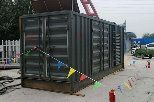 泸州发电机租赁空气滤清器多久更换一次?